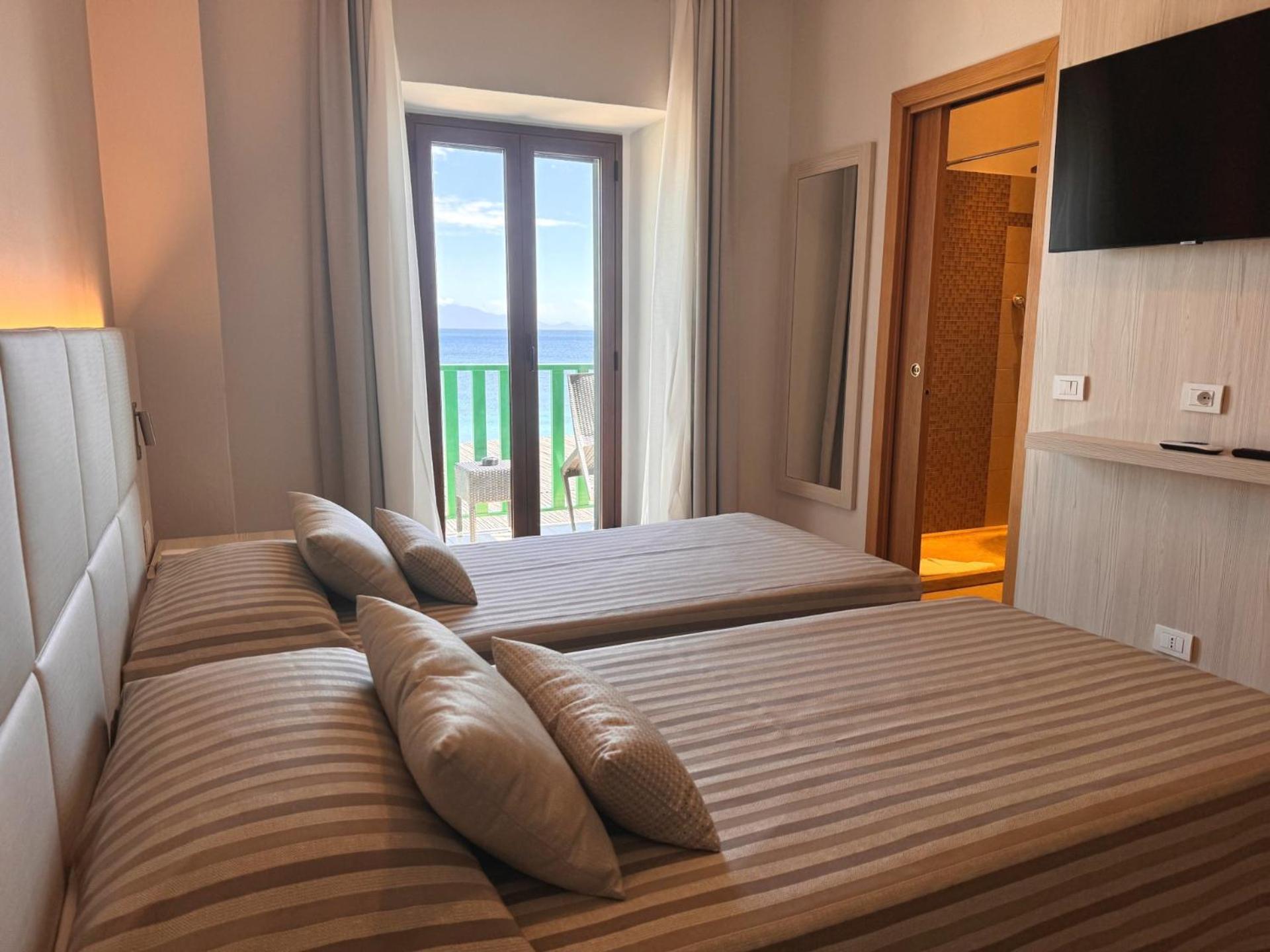 Hotel Dei Pini Fertilia Eksteriør bilde